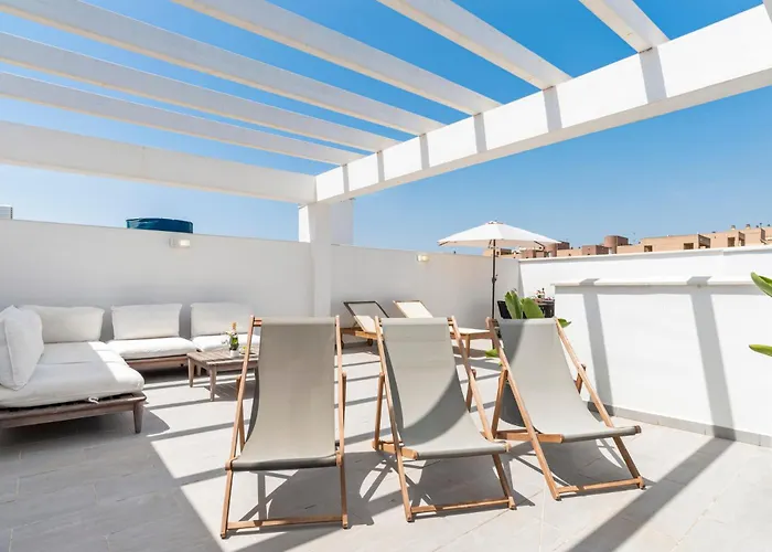 Solarium Penthouse Walk To & Old Town * Estepona