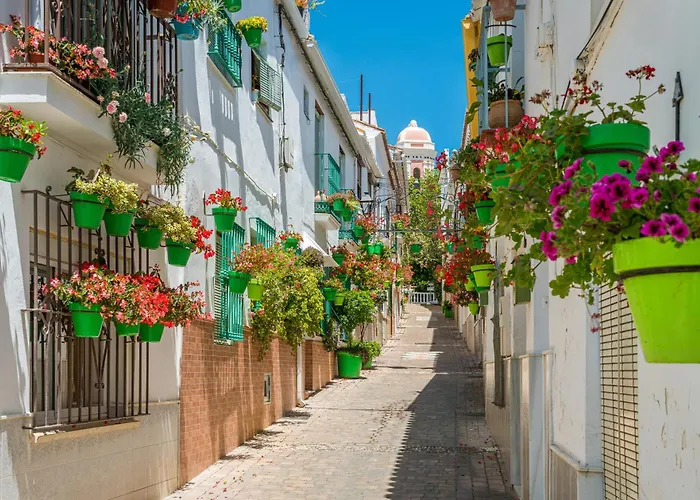 Solarium Penthouse Walk To & Old Town