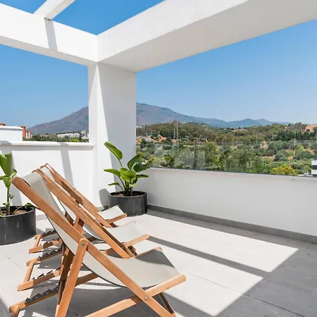Solarium Penthouse Walk To & Old Town Appartamento *