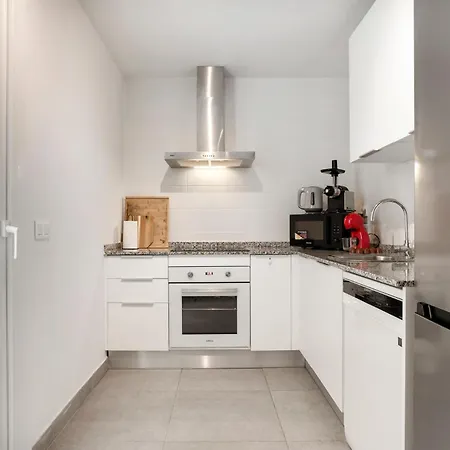 Solarium Penthouse Walk To & Old Town *